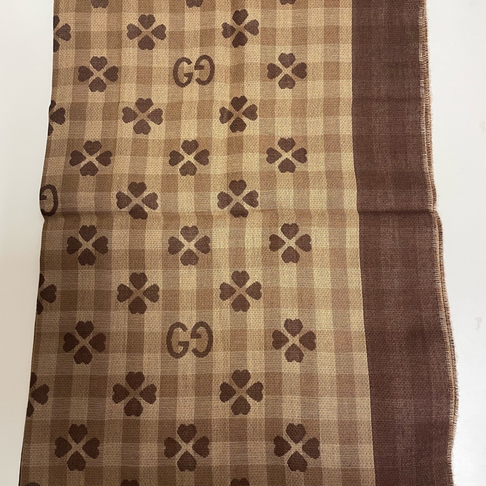 Gucci gg logo scarf - Picture 2 of 7